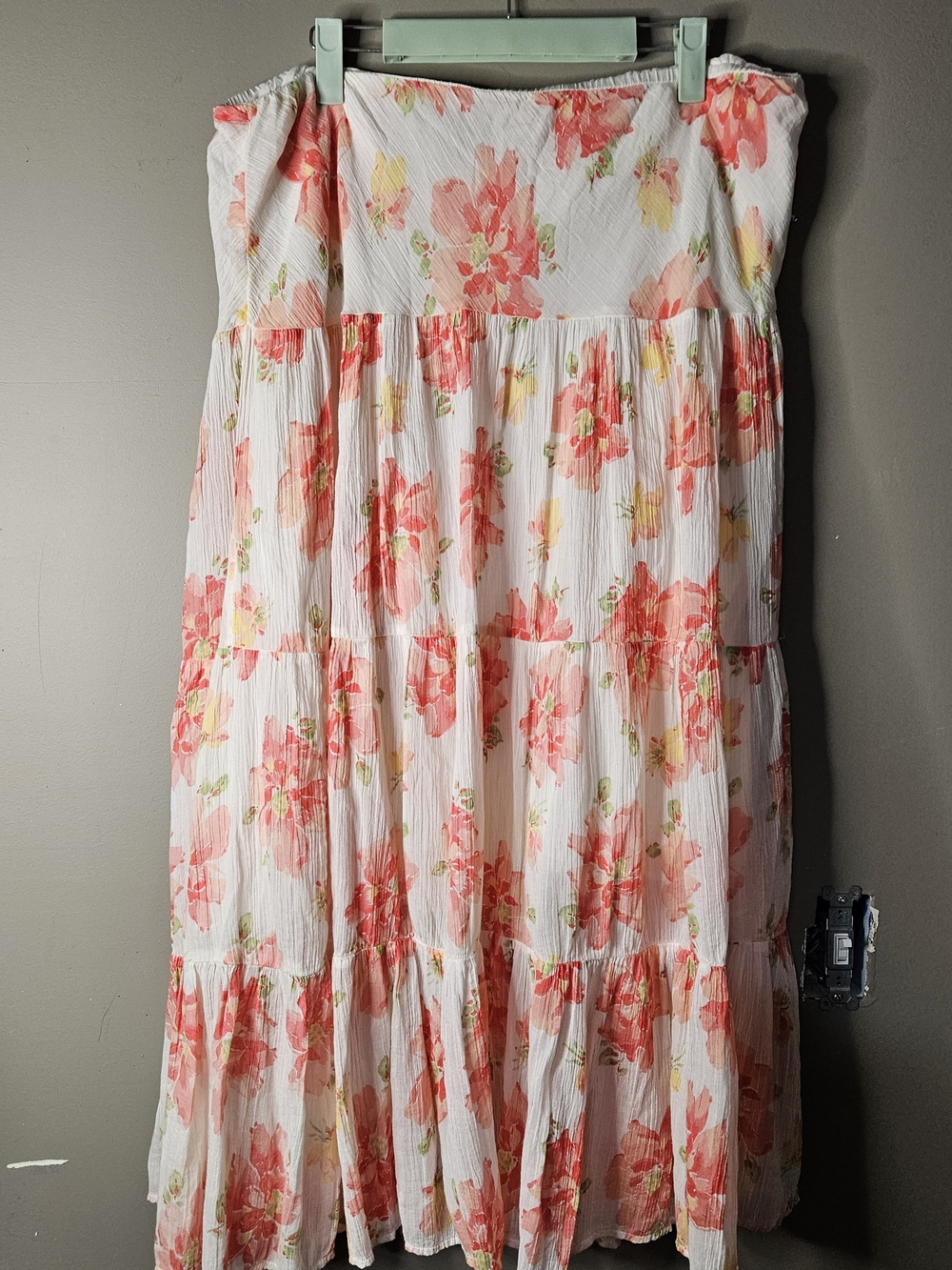 White Maxi Skirt with Coral Floral Print Chaps Waist 18.5" Length 33" Size Large